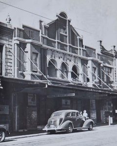 Image: Empress Hotel, Regent Street, Redfern, 1949 (N60-YC-234).